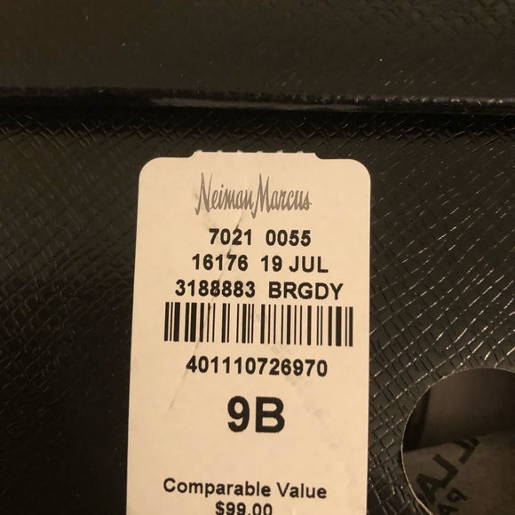 Karl Lagerfeld Paris Loafer. Plaid with embroidered appliqués. Sz 9 (NWT) - Picture 7 of 8